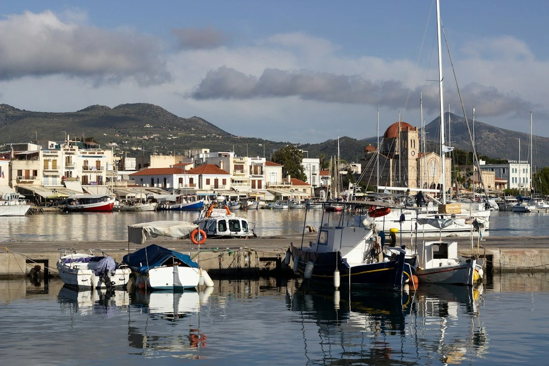 Ενδεικτική εικόνα ελληνικού λιμανιού για τον οδηγό Συκιάδας